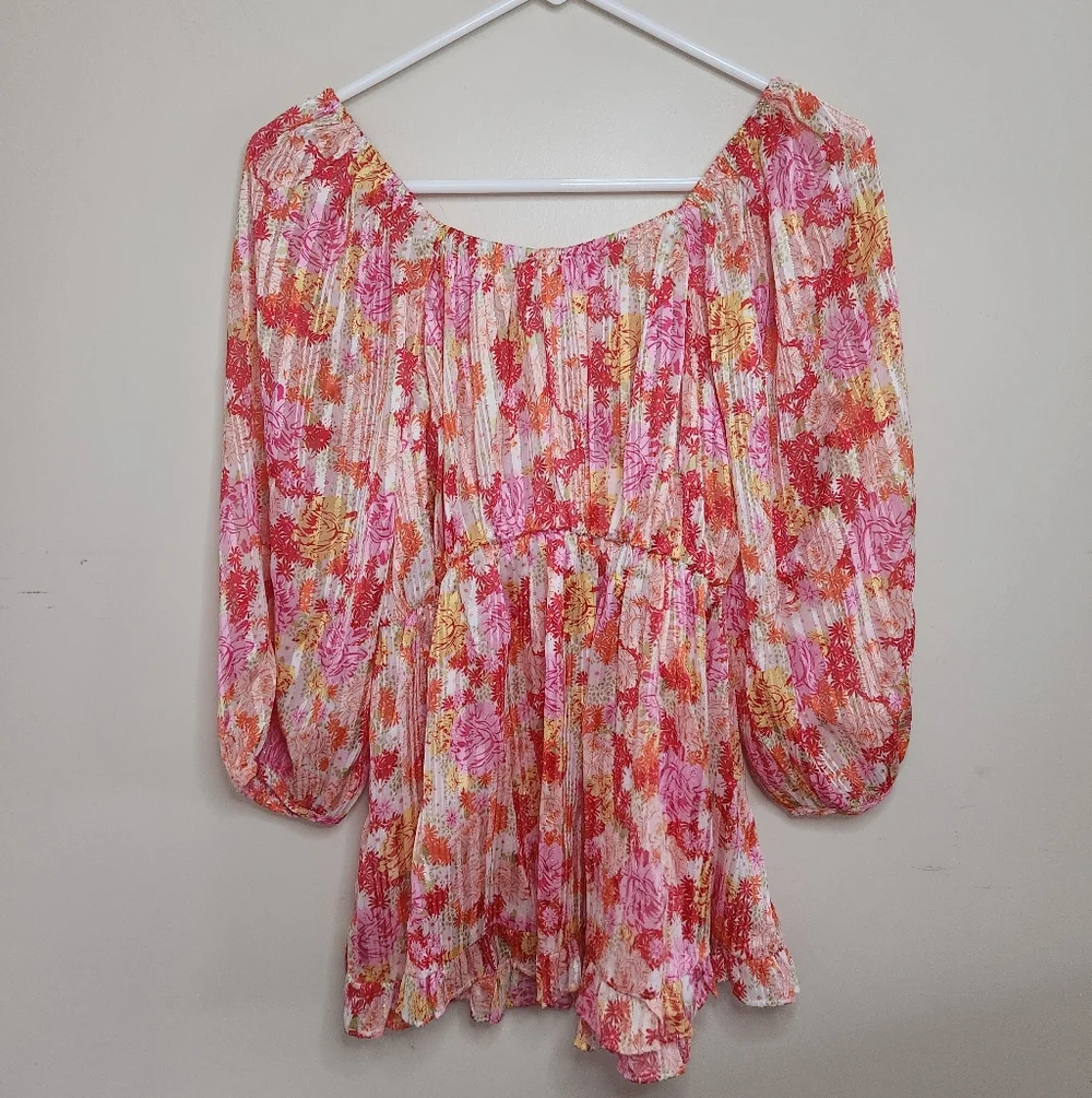 Women's Umgee Floral Print Top Sz Medium NWT - Picture 3 of 9